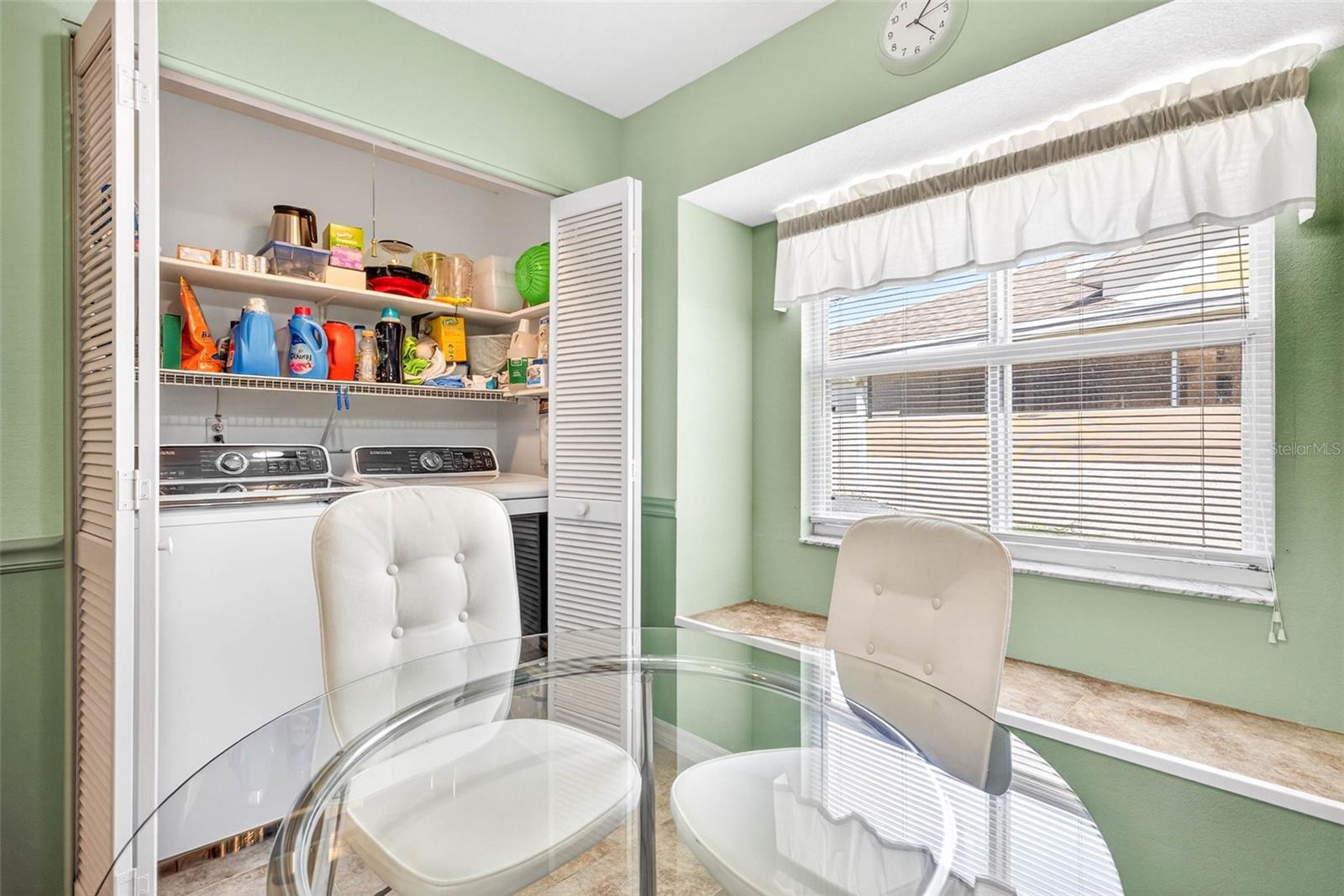 MANCHESTER 02 CONDO - Residential