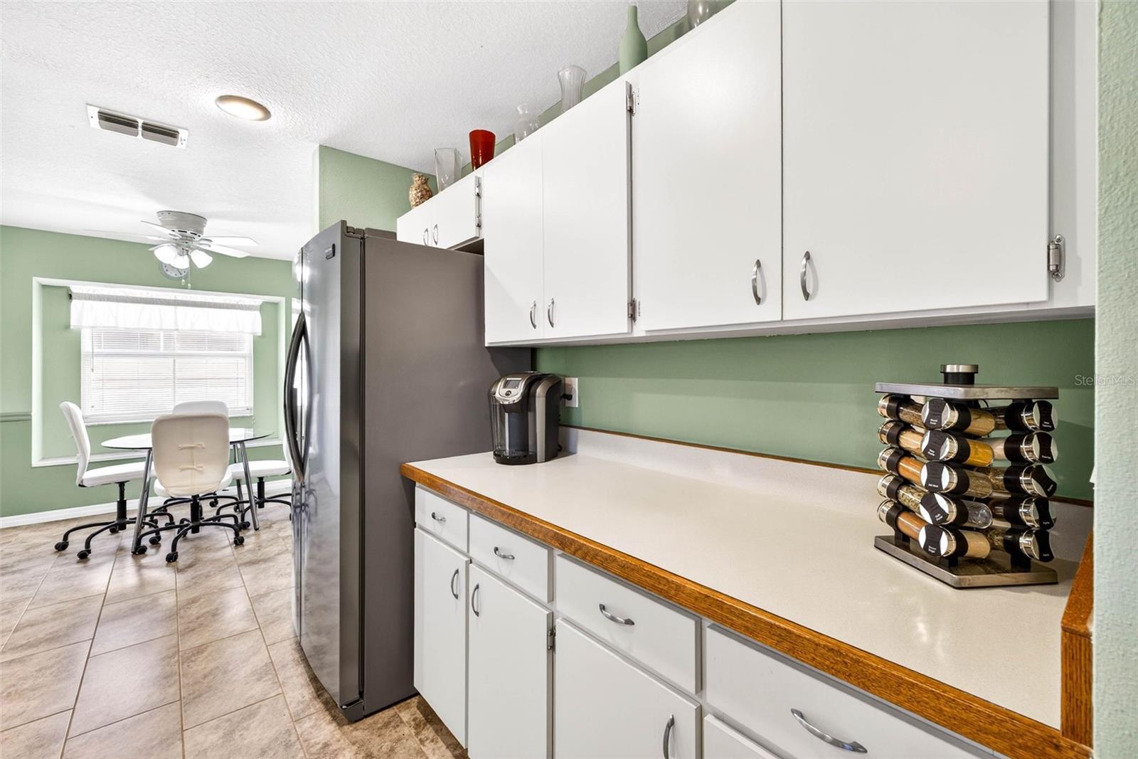 MANCHESTER 02 CONDO - Residential