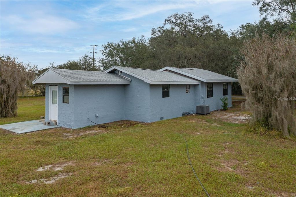 Photo of 6230 Lake Luther Road, Lakeland, FL 33805 (MLS # TB8452237)
