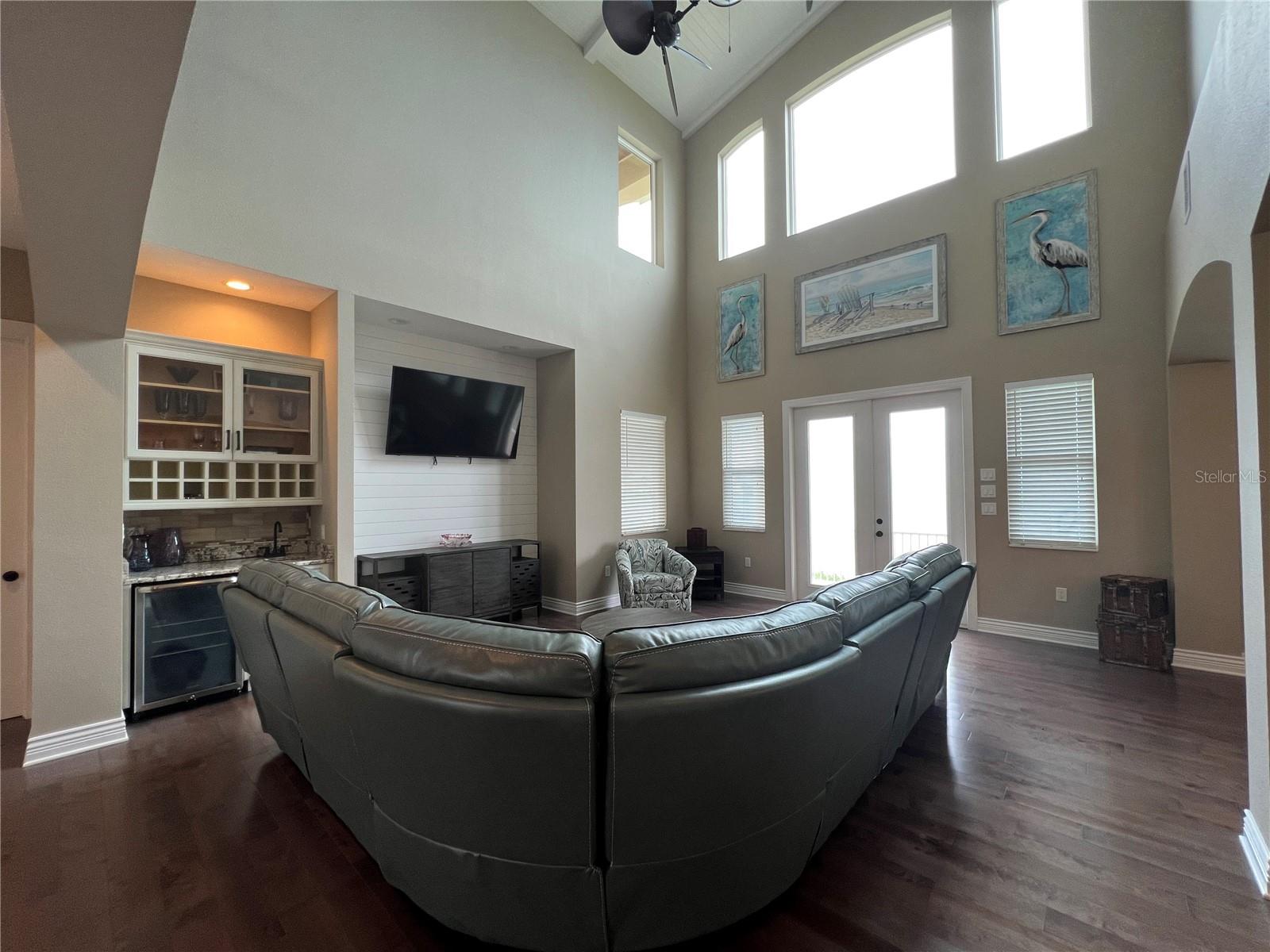 HARBORPOINTE - Residential