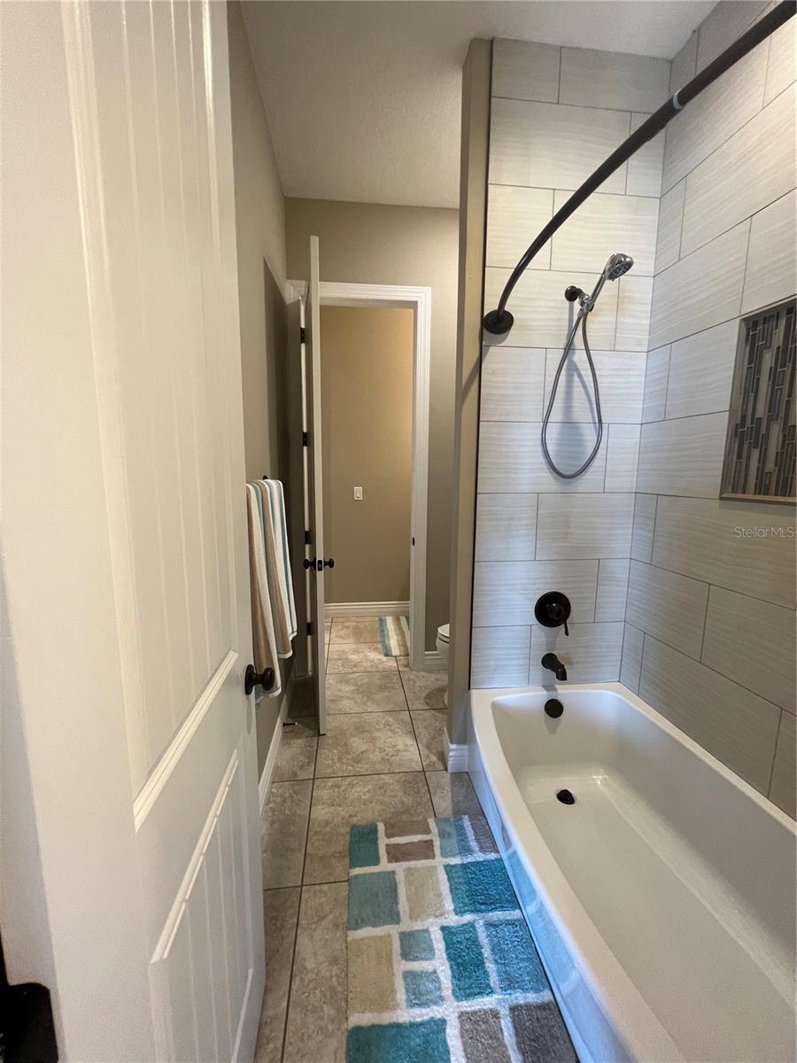 HARBORPOINTE - Residential