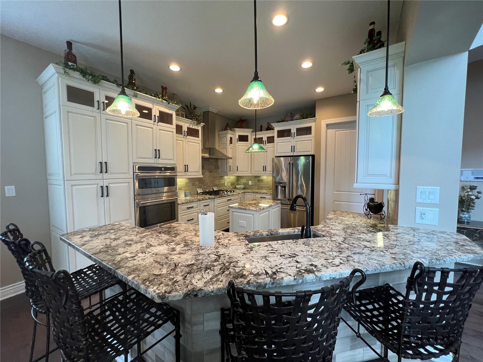 HARBORPOINTE - Residential