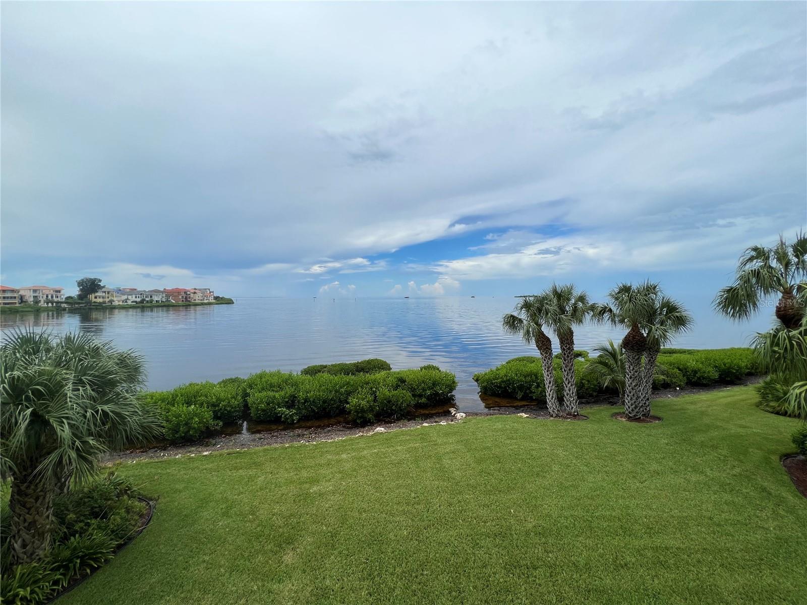 HARBORPOINTE - Residential