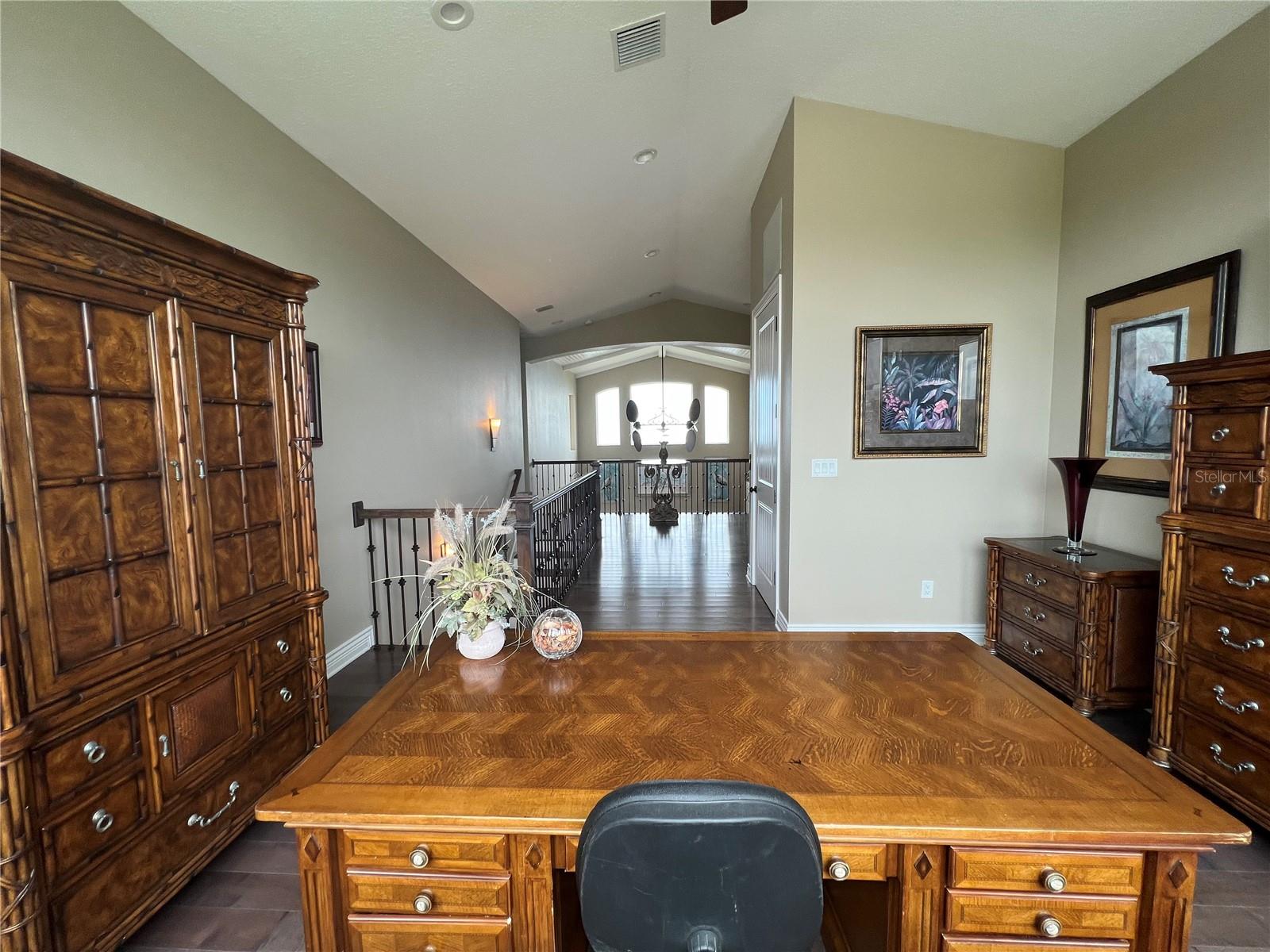 HARBORPOINTE - Residential