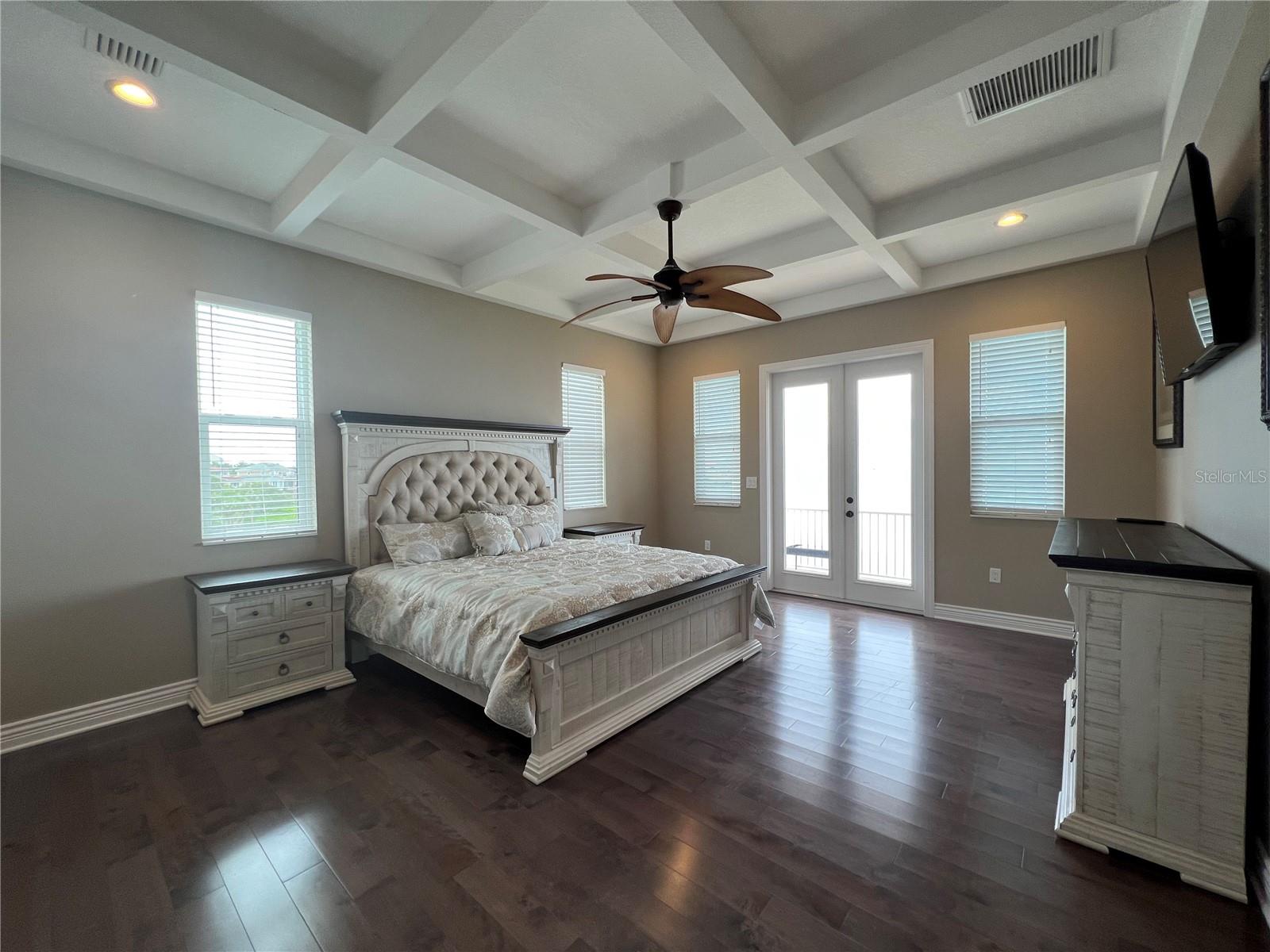 HARBORPOINTE - Residential