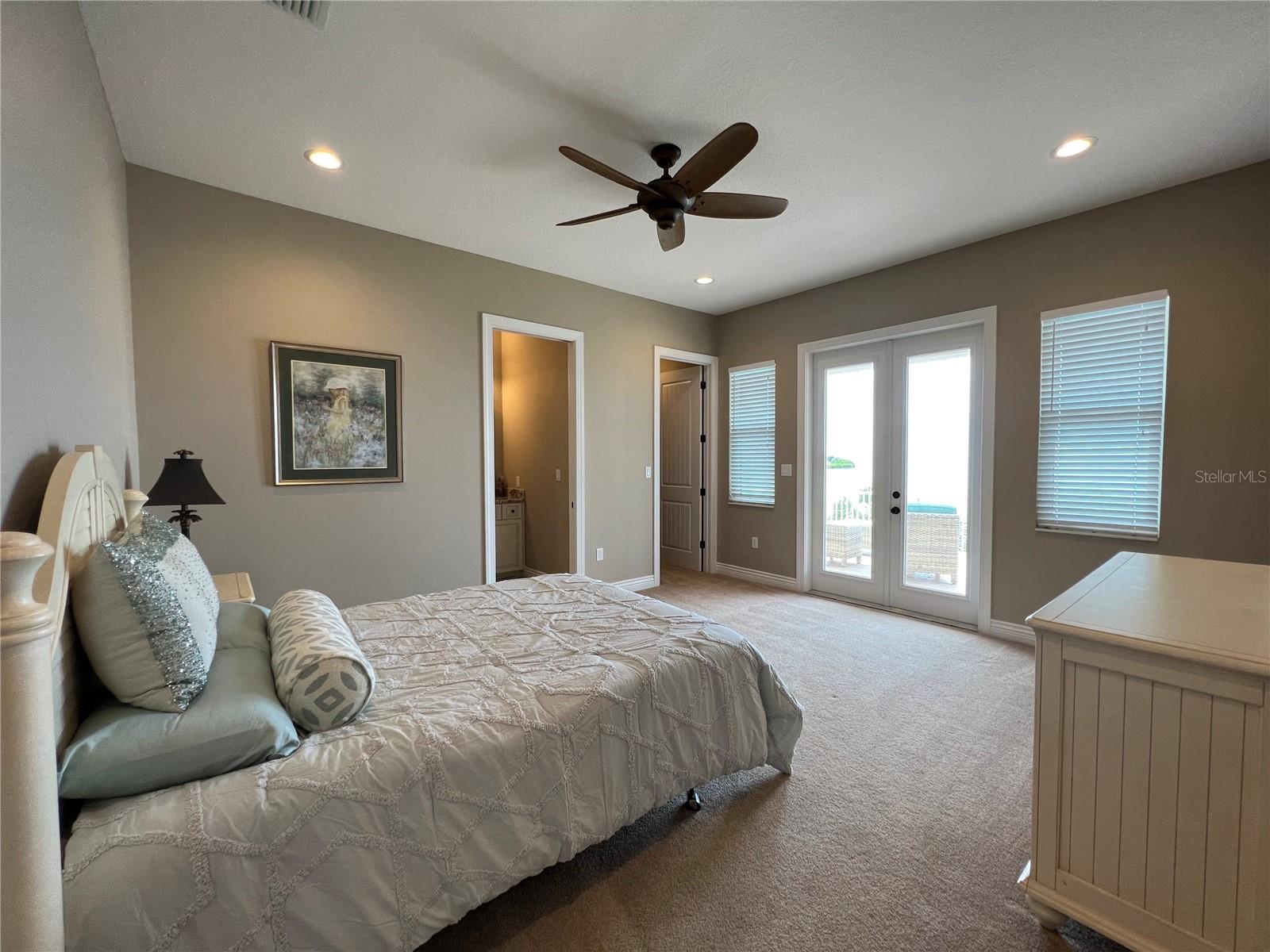 HARBORPOINTE - Residential