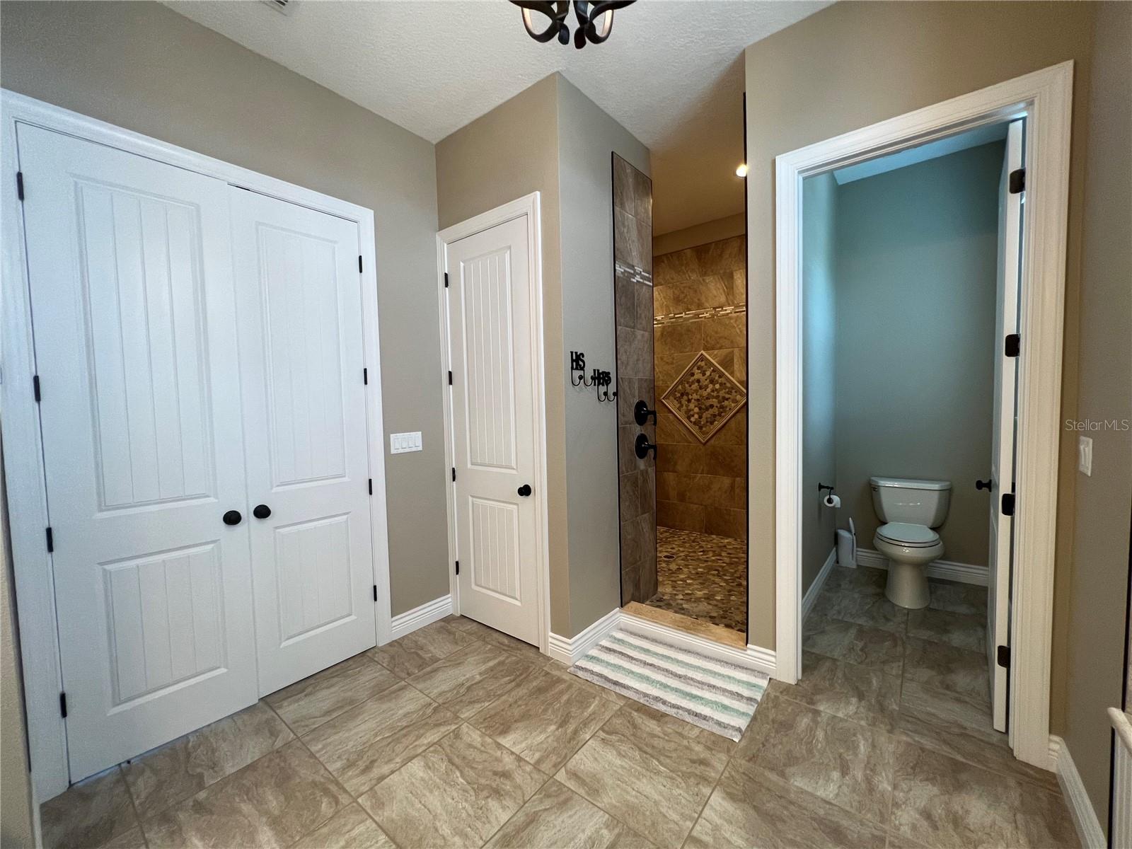 HARBORPOINTE - Residential