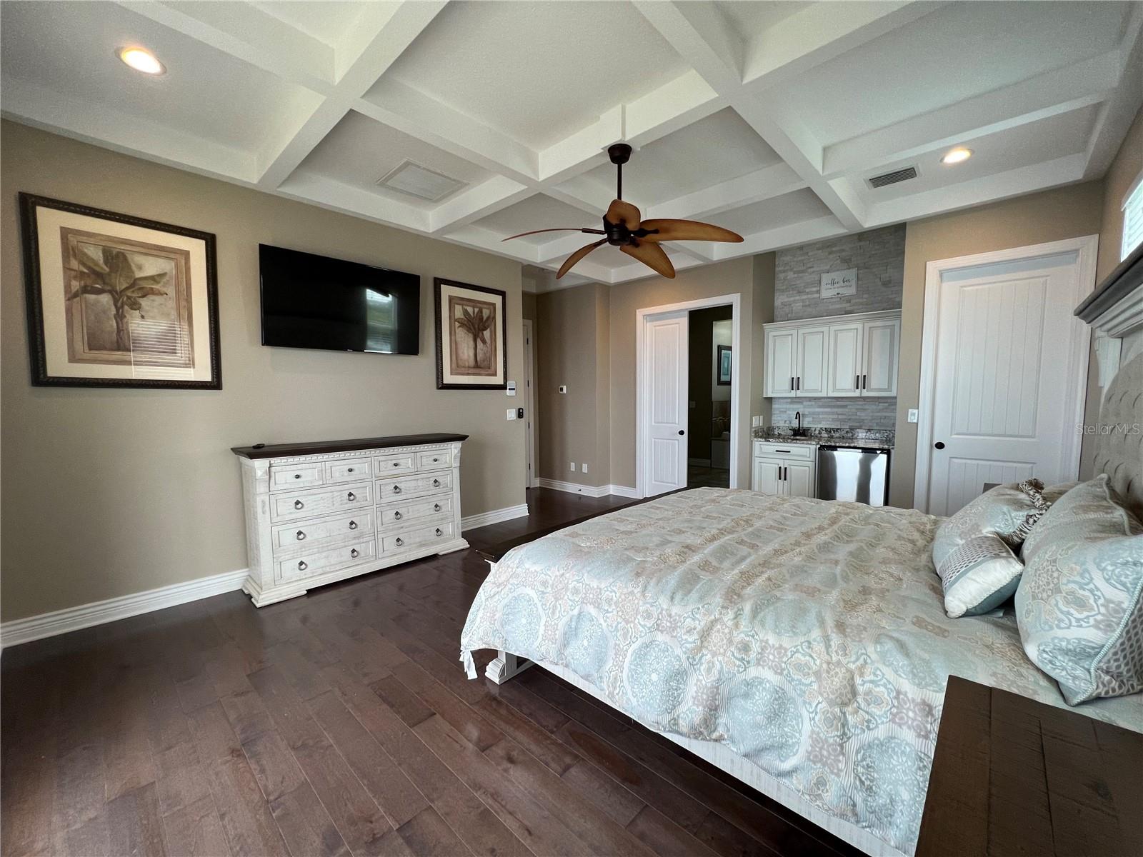 HARBORPOINTE - Residential