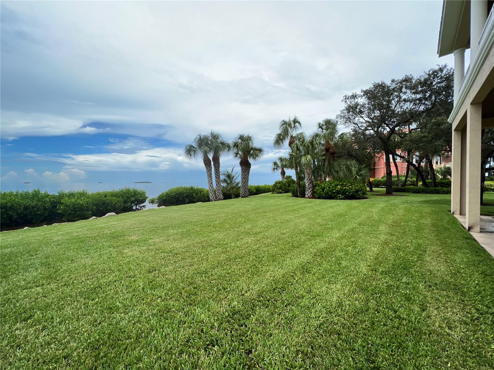 HARBORPOINTE - Residential