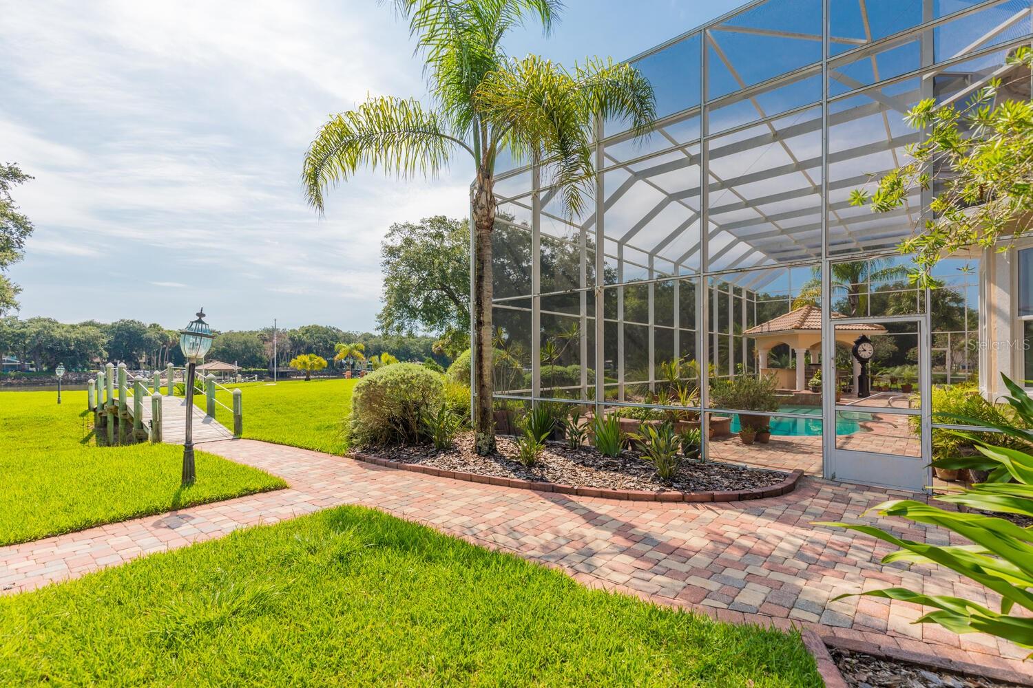 SANCTUARY - Residential