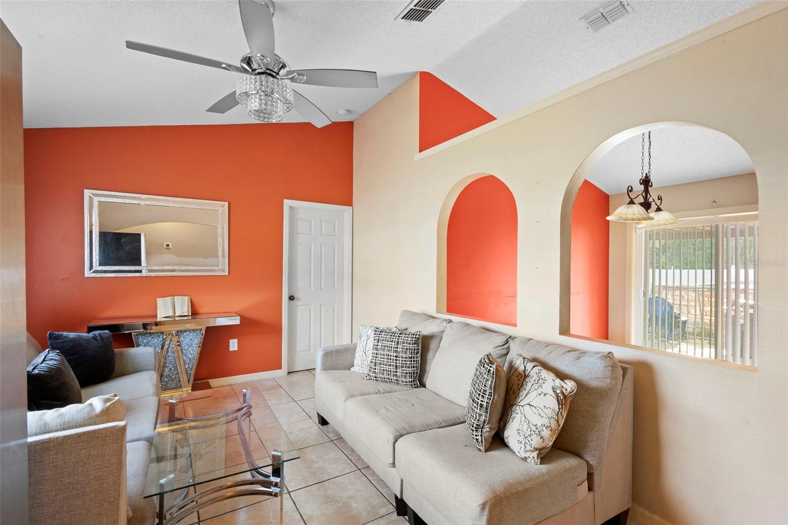 1319 DUNBARTON COURT