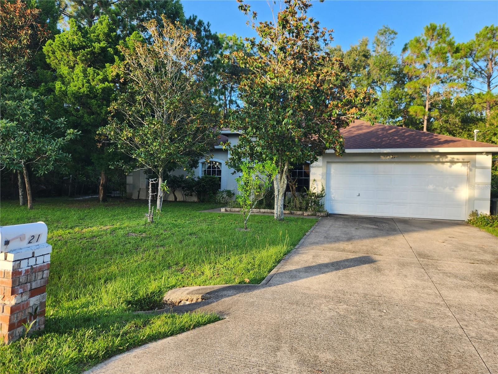 Spacious 4-Bedroom Home with Florida Room in Great Location!
Welcome to this 4-bedroom, 2-bathroom home offering 2,112 sq ft of living space with 10-foot high ceilings, creating an open and airy feel throughout. Enjoy extra space with a 203 sq ft covered porch converted into a Florida room — perfect for relaxing or entertaining. The home also features gutters, a new roof installed in 2022, and a beautiful backyard with mature trees, offering both shade and privacy.
Located in a very nice neighborhood, just minutes from shopping plazas and only 15 minutes to the beach, this property combines convenience with lifestyle.
Lots of potential — just needs your personal updates to make it shine!