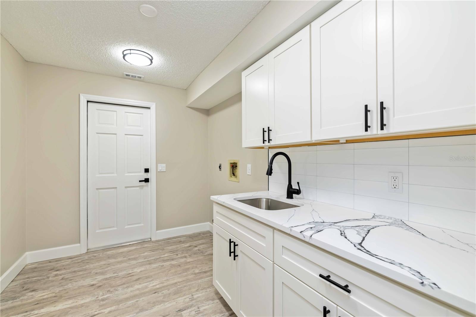 AZALEA PARK NORTHWEST - Residential