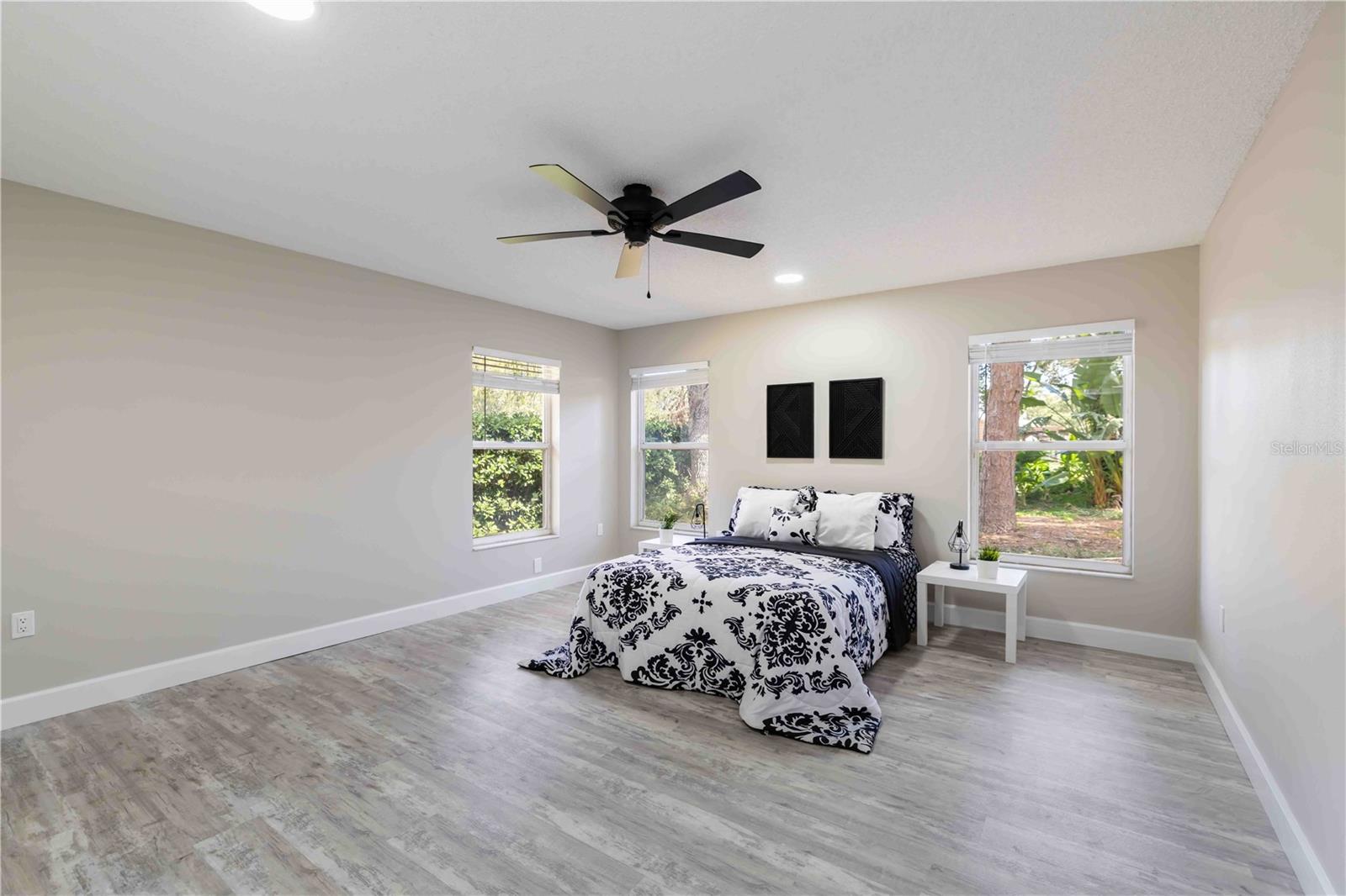 AZALEA PARK NORTHWEST - Residential