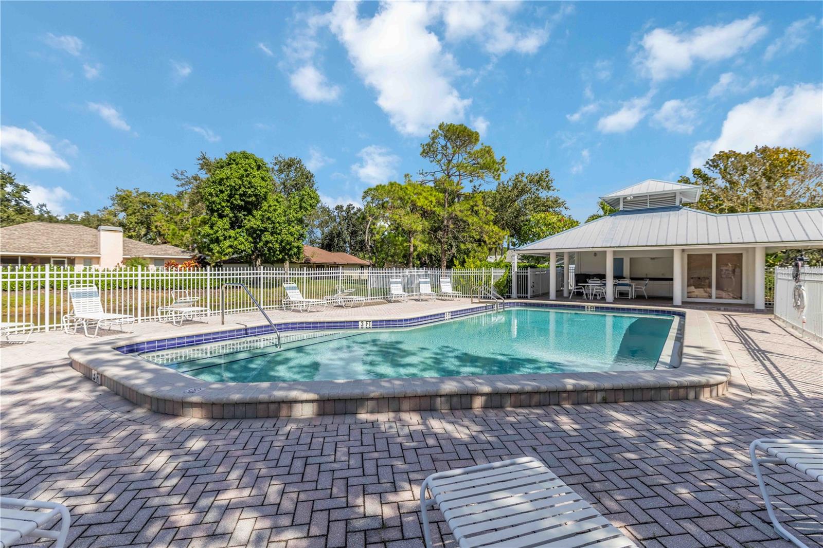 AZALEA PARK NORTHWEST - Residential