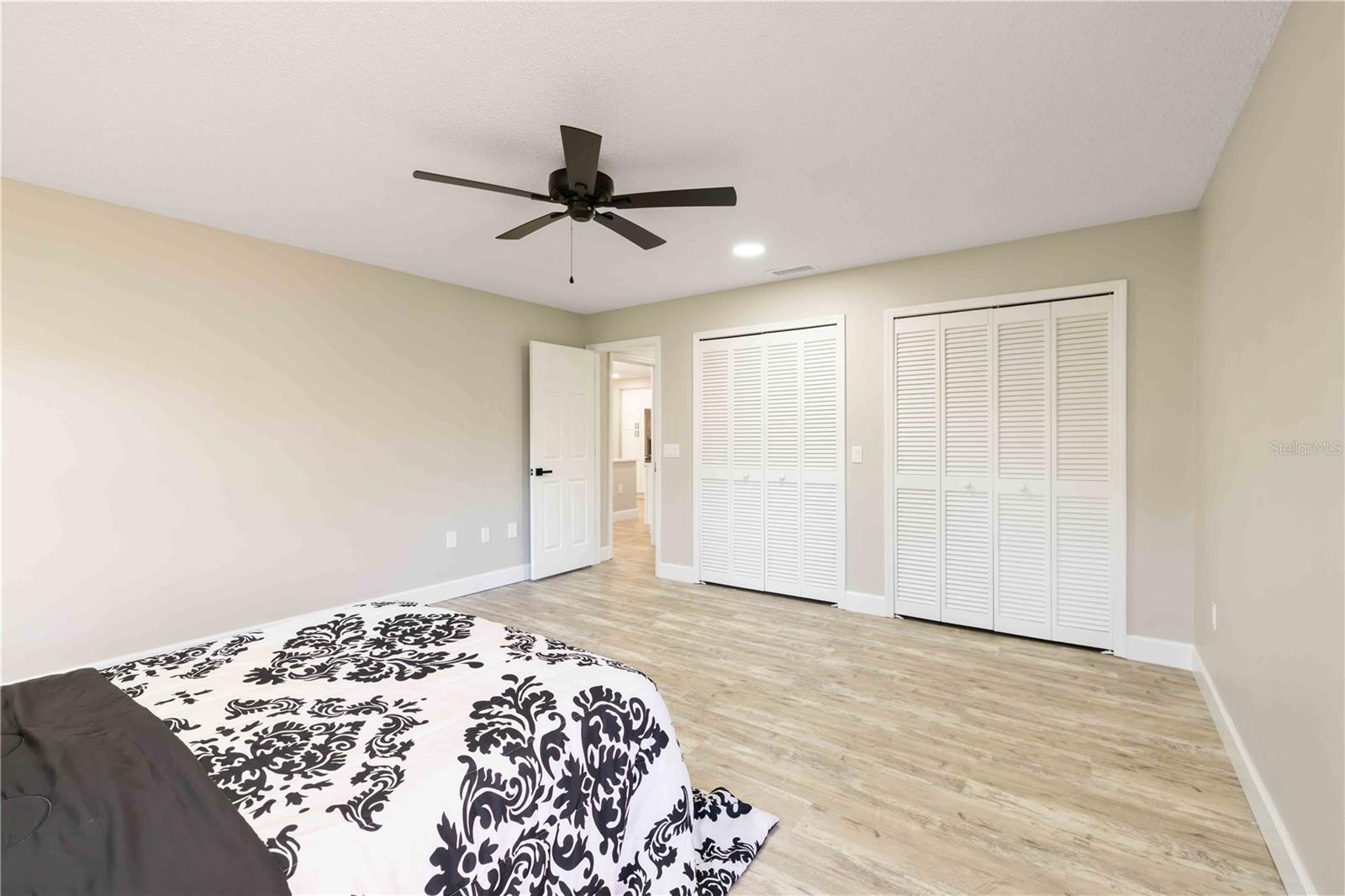 AZALEA PARK NORTHWEST - Residential