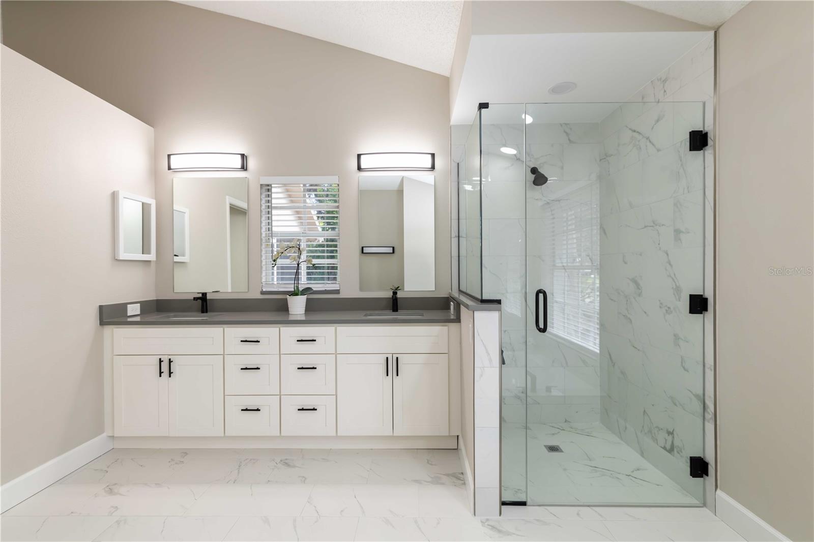 AZALEA PARK NORTHWEST - Residential