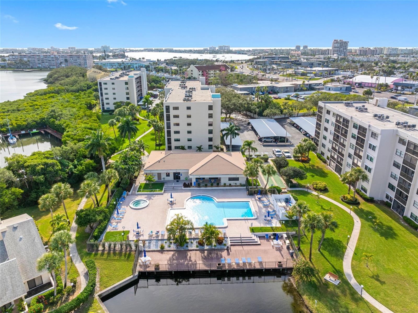 PASADENA COVE CONDO - Residential