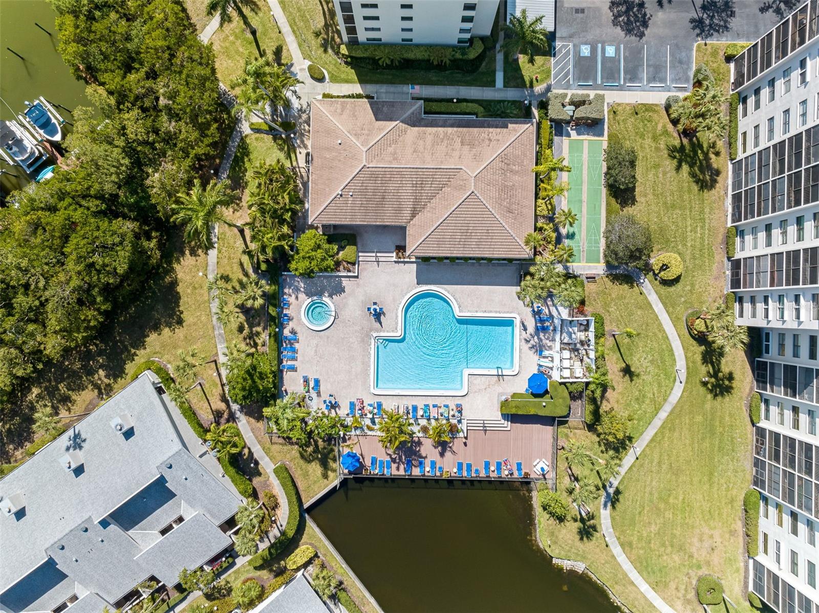 PASADENA COVE CONDO - Residential