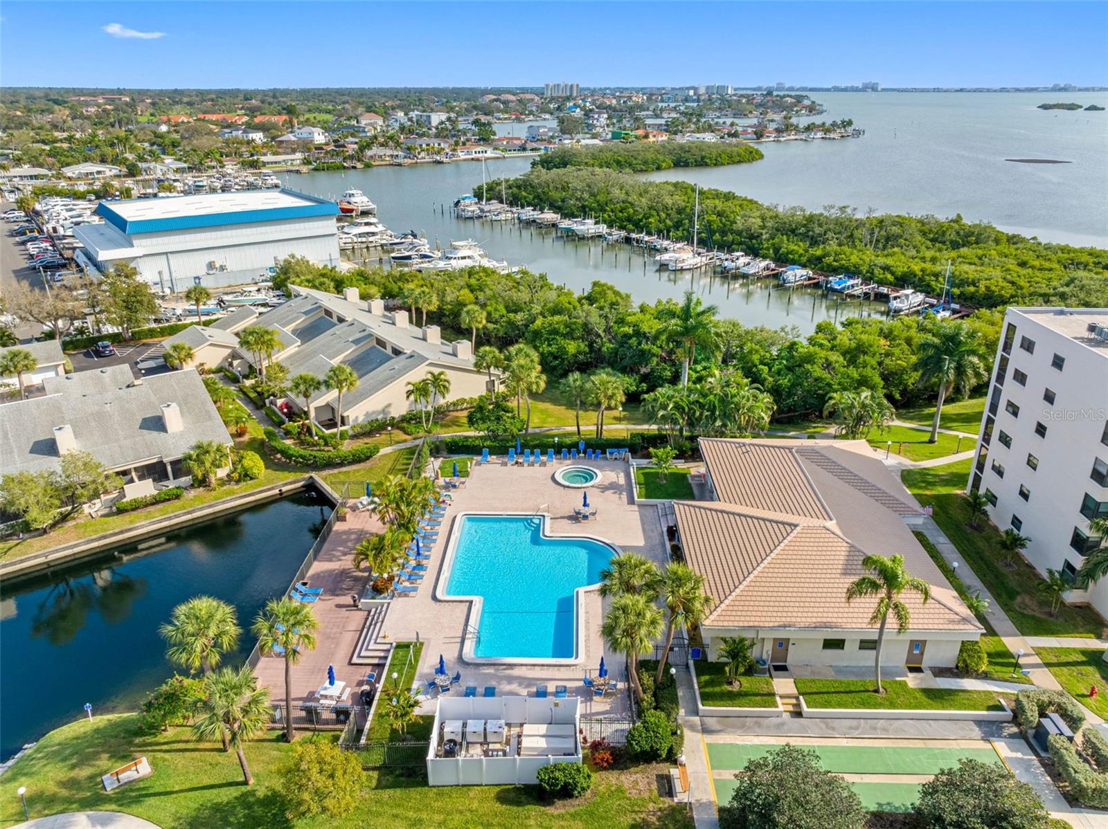 PASADENA COVE CONDO - Residential