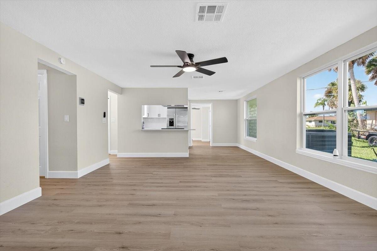 CREEK LANE SUB - Residential Lease