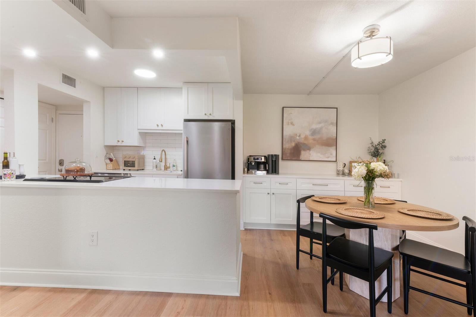 3325 BAYSHORE BOULEVARD D11