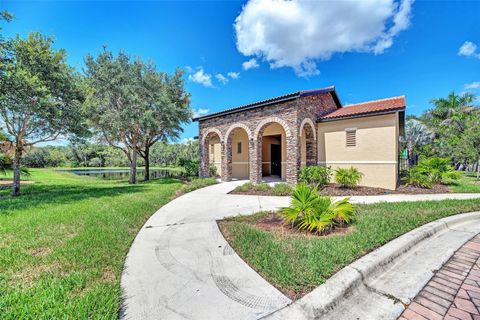 A home in PORT CHARLOTTE