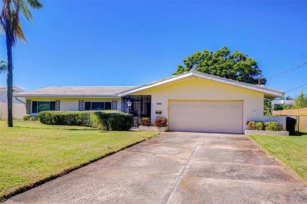 Photo of 6747 28th Street S, St Petersburg, FL 33712 (MLS # TB8437772)