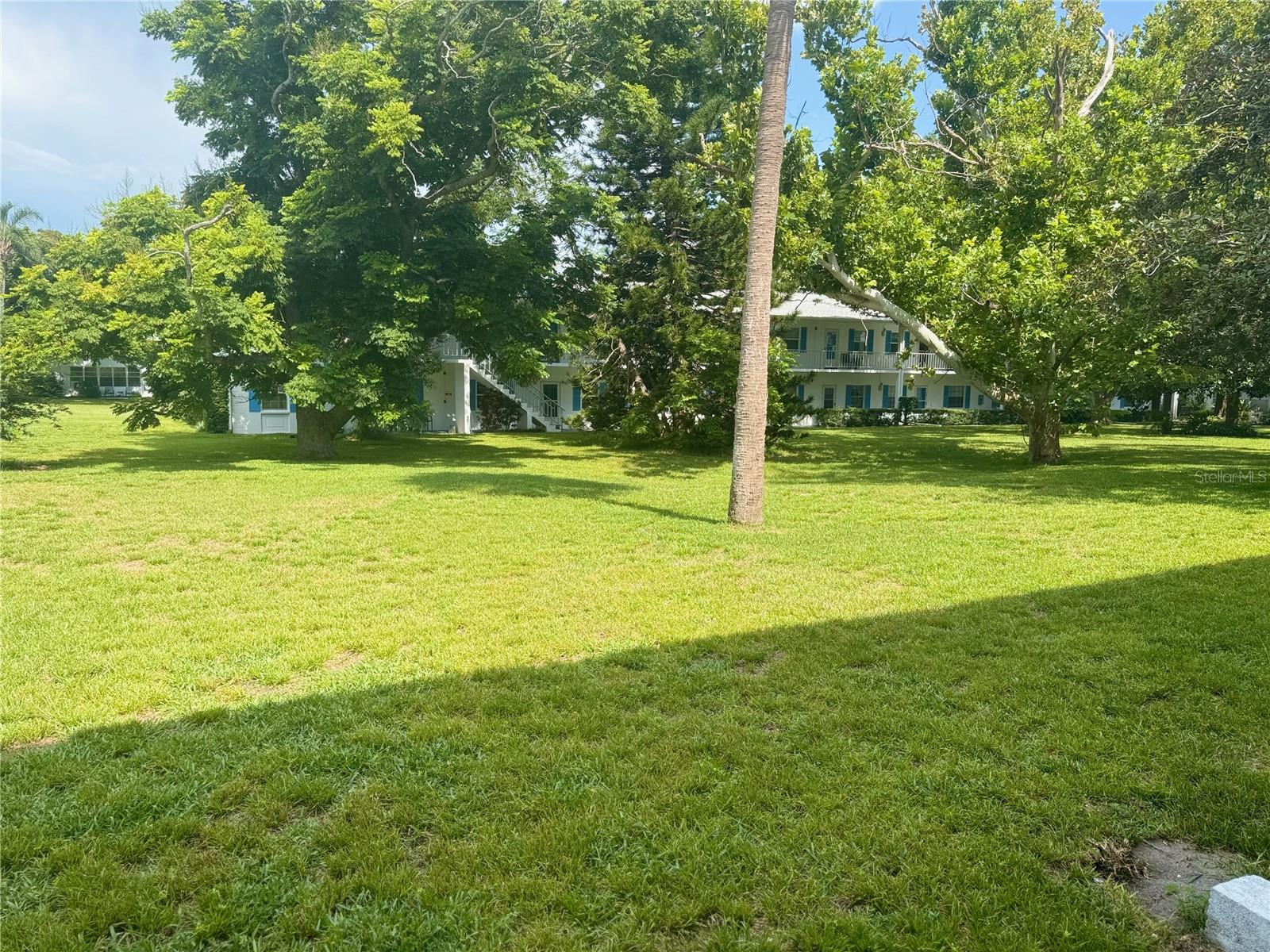 600 GLENNES LANE 106