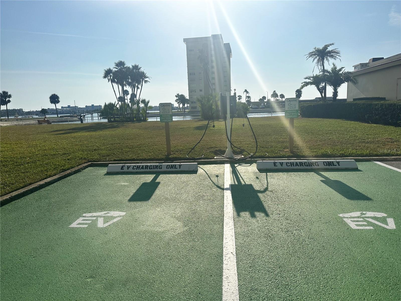 CONCORD TOWERS CONDO - Residential