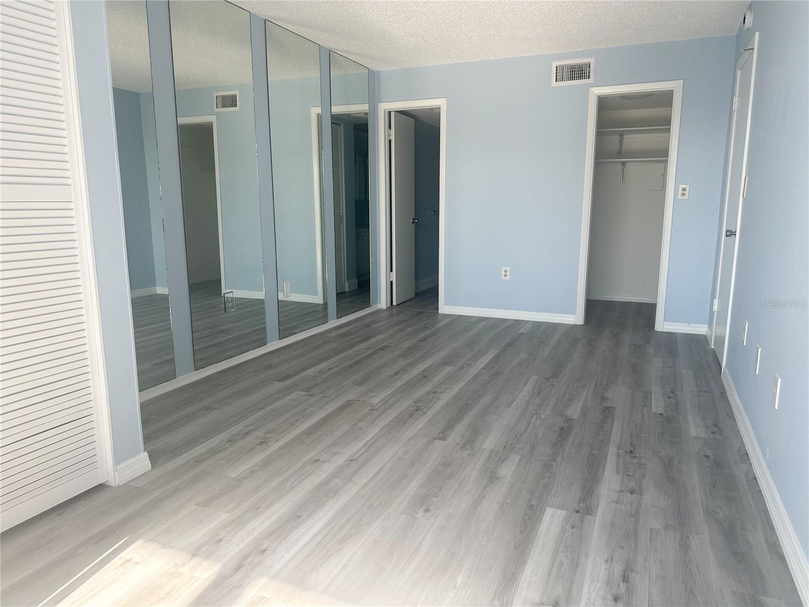 CONCORD TOWERS CONDO - Residential