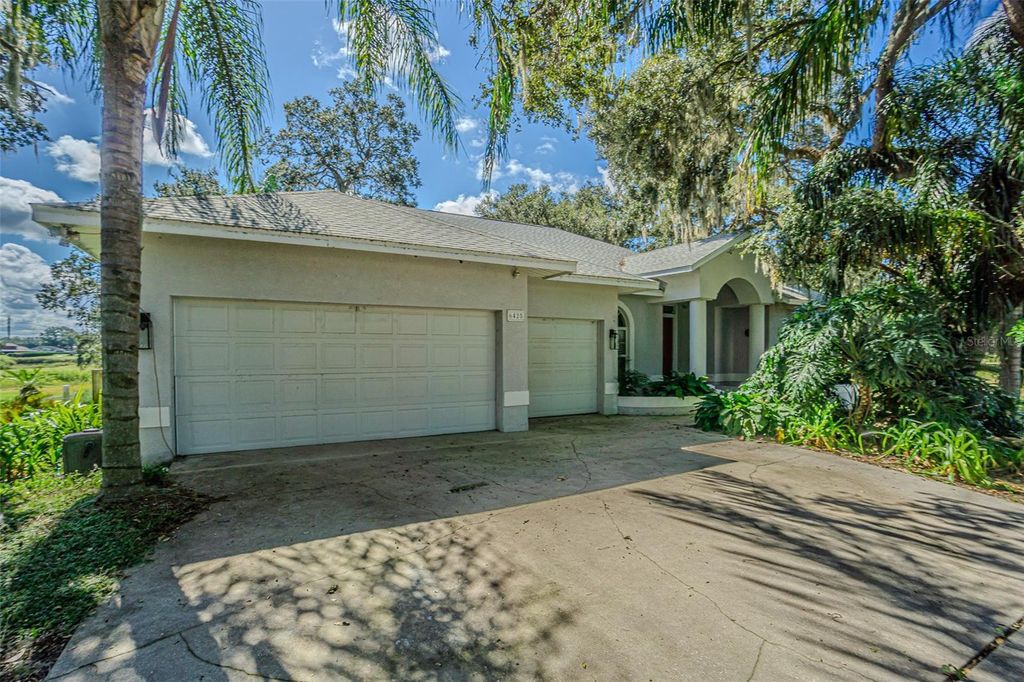 Photo of 6425 Brentwood Drive, Zephyrhills, FL 33542 (MLS # TB8379915)