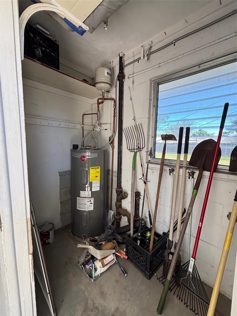 SHORE ACRES BUTTERFLY LAKE REP - Residential