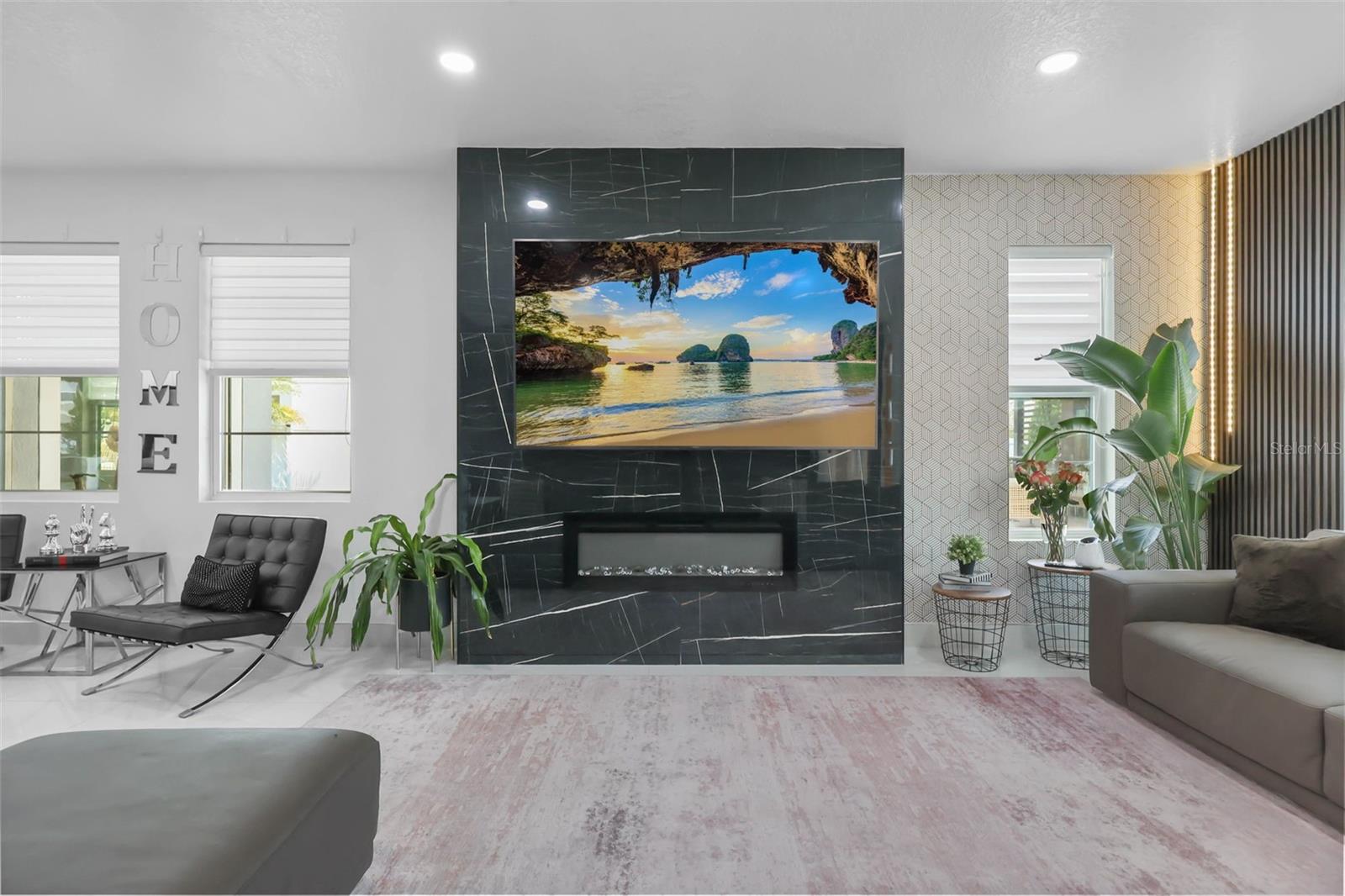 2518 EMPRESS DRIVE