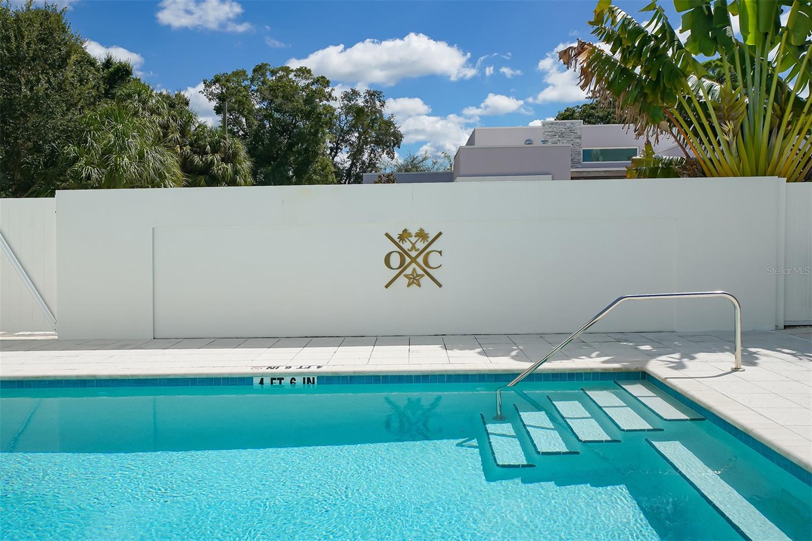 CONDOMINIUMS/ORANGE CLUB - Residential Lease