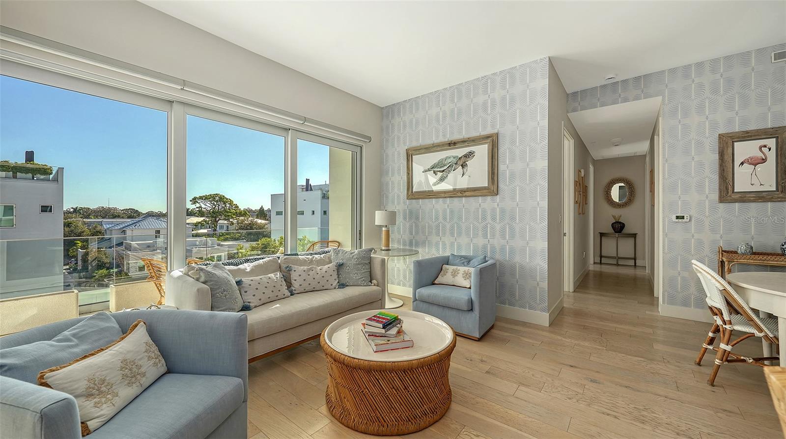 CONDOMINIUMS/ORANGE CLUB - Residential Lease