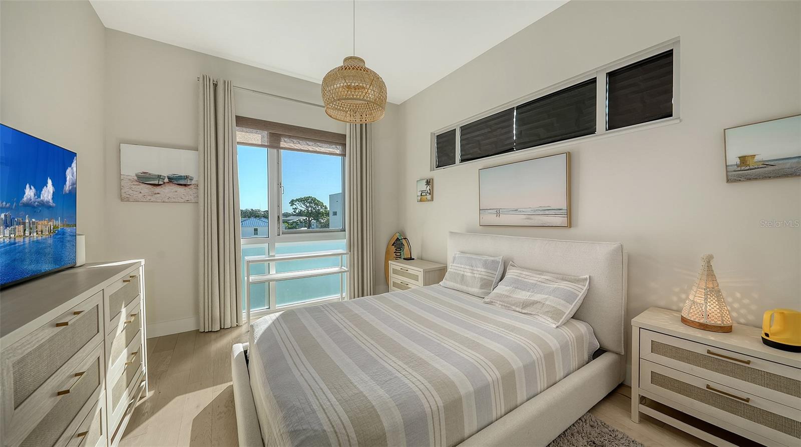 CONDOMINIUMS/ORANGE CLUB - Residential Lease