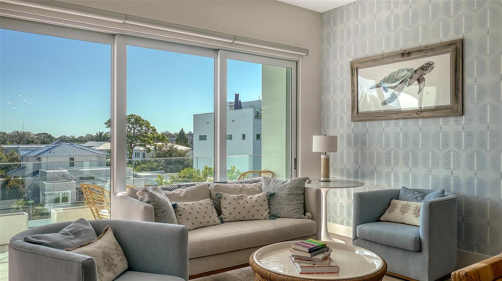 CONDOMINIUMS/ORANGE CLUB - Residential Lease