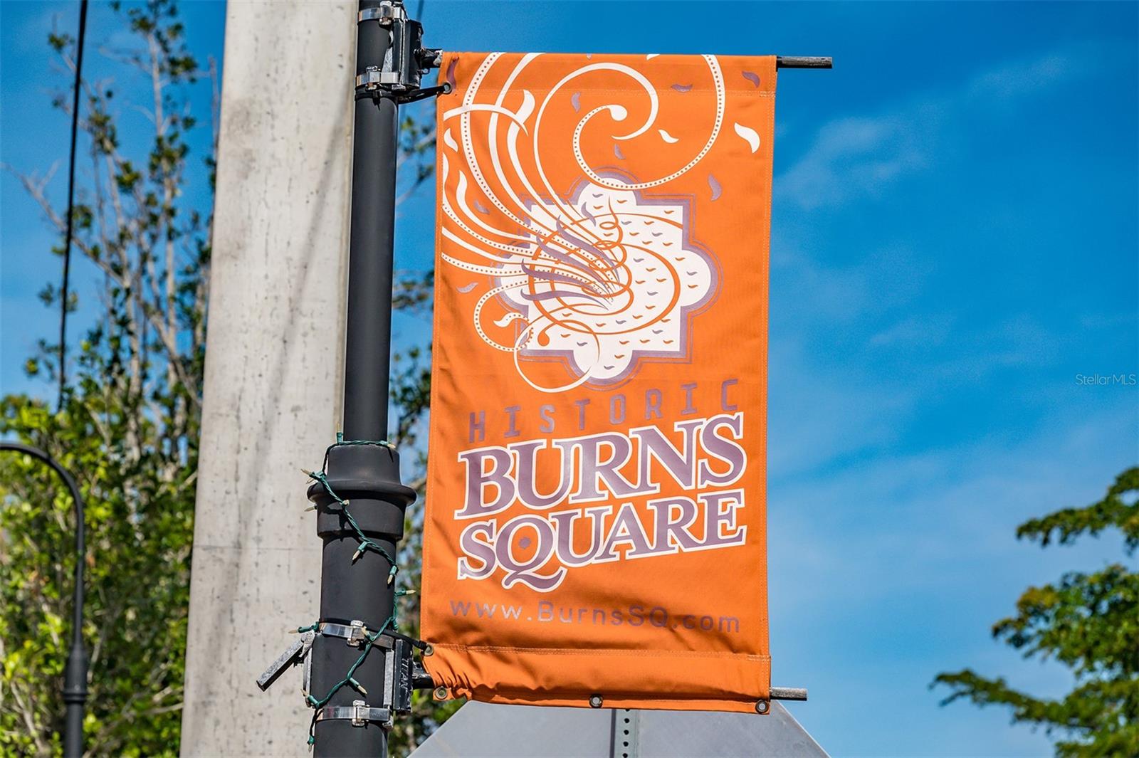 CONDOMINIUMS/ORANGE CLUB - Residential Lease