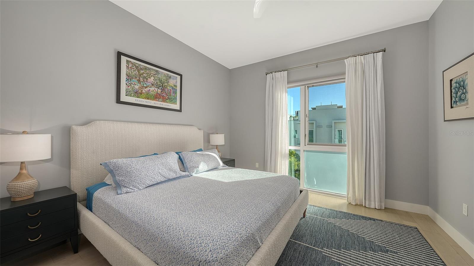 CONDOMINIUMS/ORANGE CLUB - Residential Lease