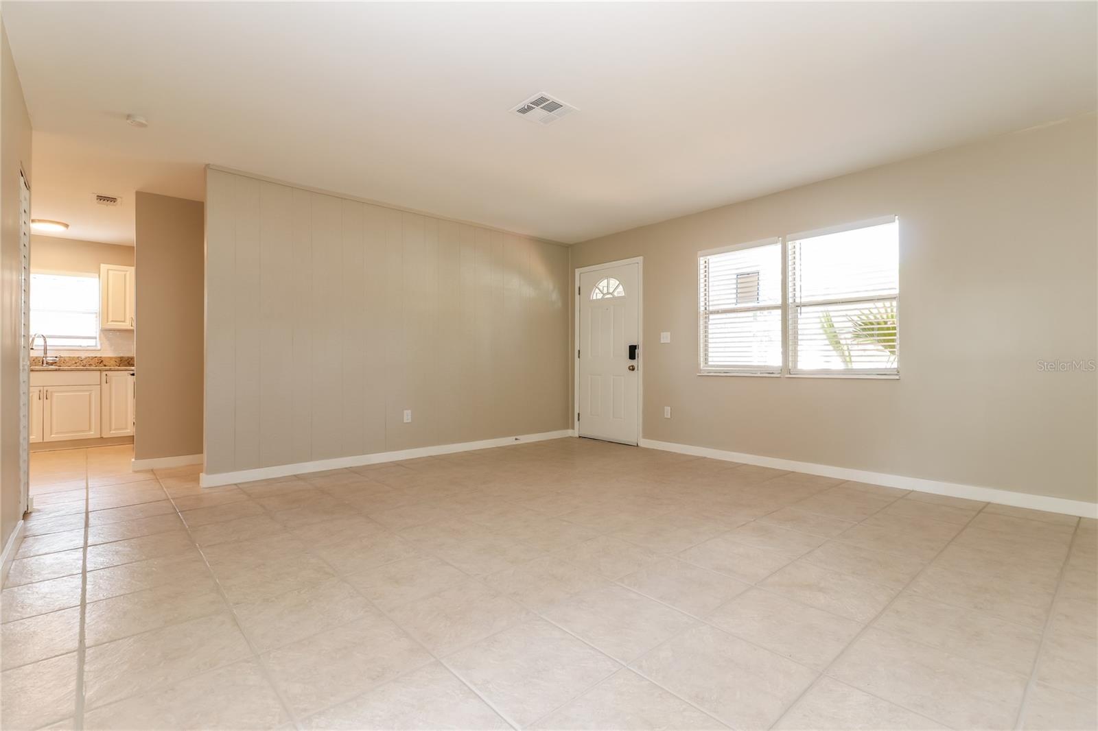 SEMINOLE LAKE VILLAGE 2ND ADD - Residential Lease