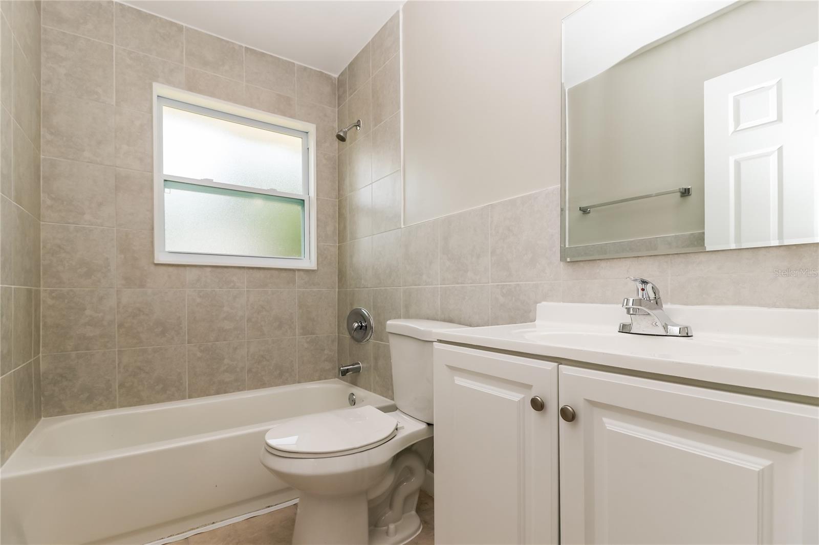 SEMINOLE LAKE VILLAGE 2ND ADD - Residential Lease