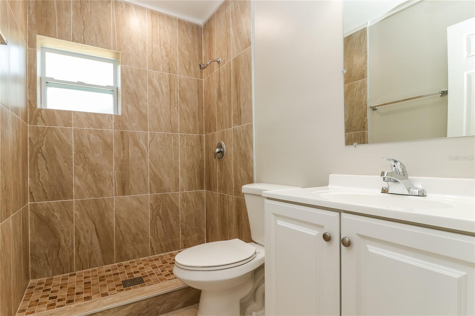SEMINOLE LAKE VILLAGE 2ND ADD - Residential Lease