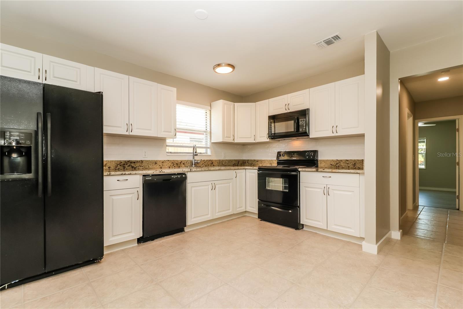SEMINOLE LAKE VILLAGE 2ND ADD - Residential Lease