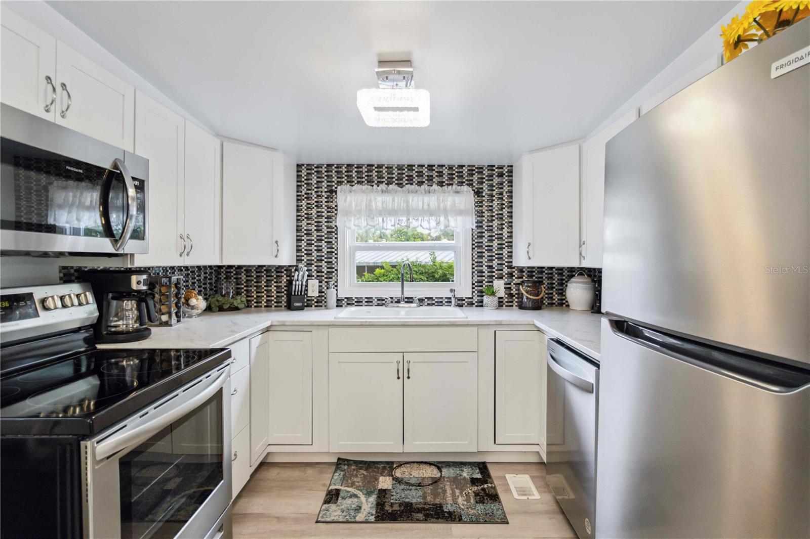 DESOTO PLACE - Residential