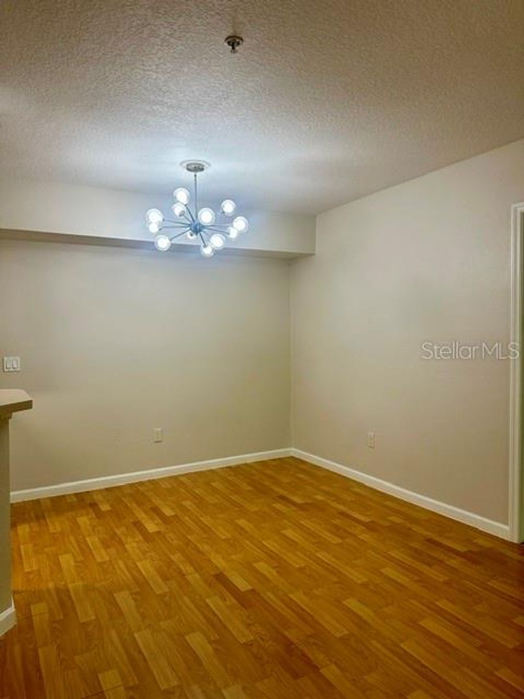 Photo of 725 Crest Pines Drive #426, Orlando, FL 32828 (MLS # O6408646)