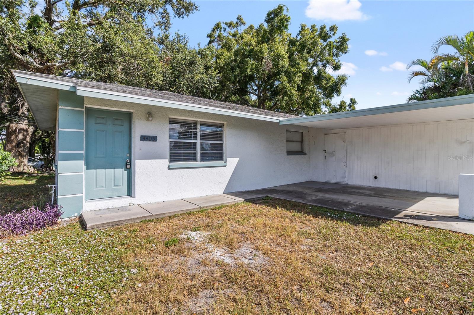 HIGHLAND GROVES - Residential Income