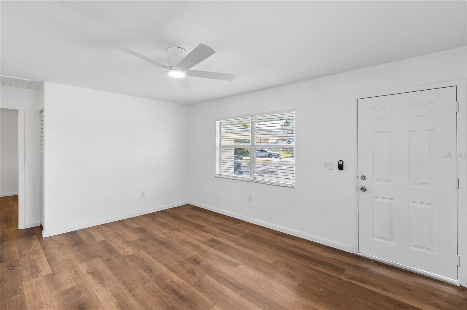 HIGHLAND GROVES - Residential Income