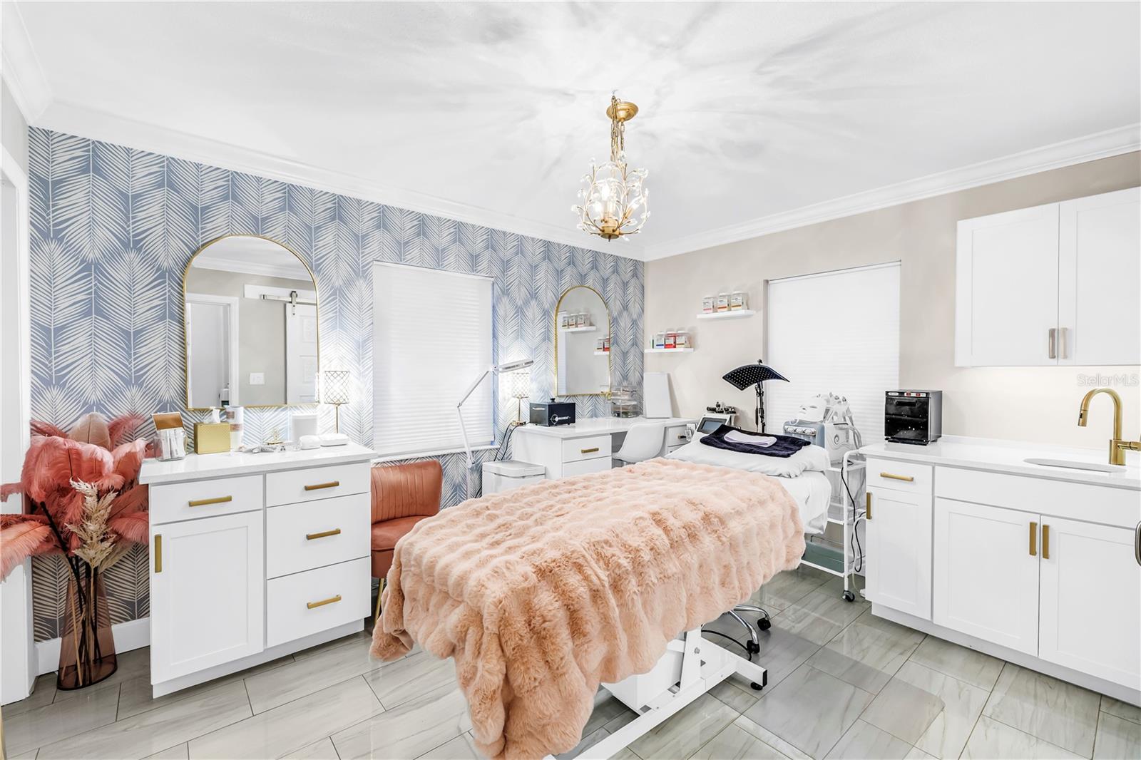 LAKE SHEFFIELD 2ND SEC - Commercial Sale