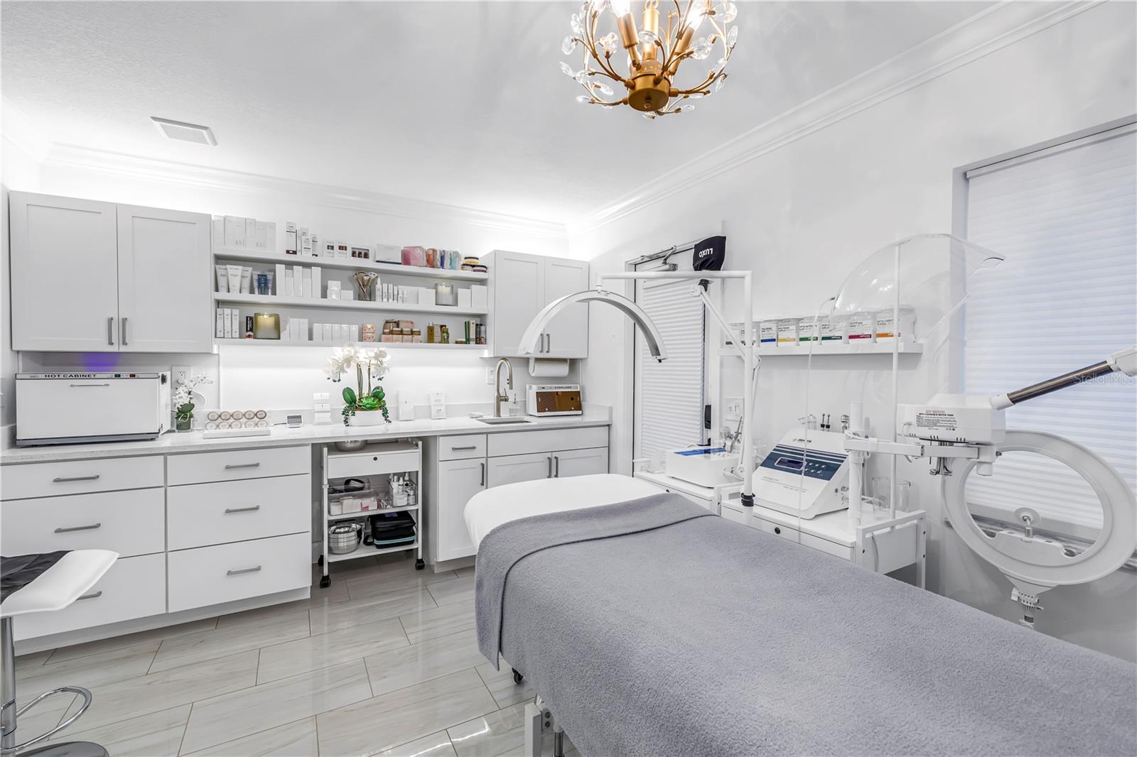 LAKE SHEFFIELD 2ND SEC - Commercial Sale